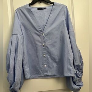 Haute Rogue Blue Textured V-Neck Blouse with Balloon Sleeves - Size M